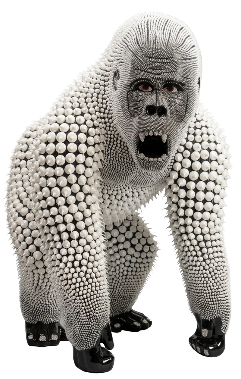 Gorilla Black on Four Legs