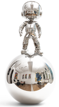 Astronaut Doudou sur Boule